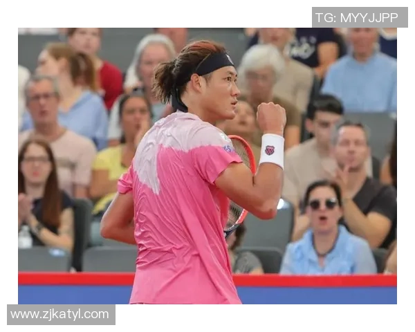 纳达尔与张之臻激战法网赛场谁将书写新的传奇篇章